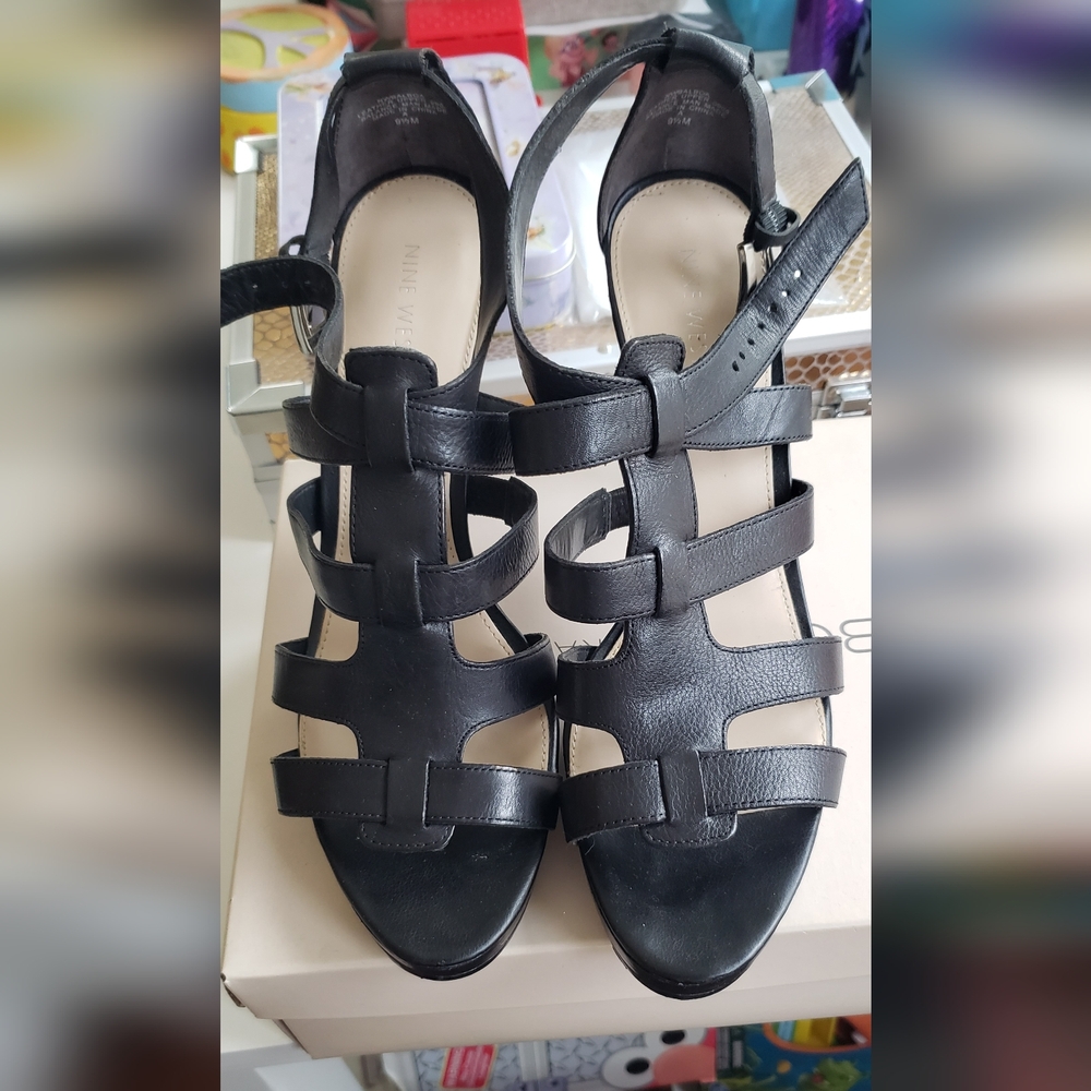 Nine West platform sandal